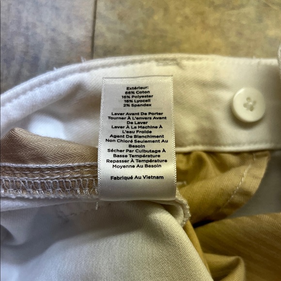 Talbots Women’s Sailor White Button-Accent Trousers Size 2 Wide Leg Jean - Picture 12 of 12